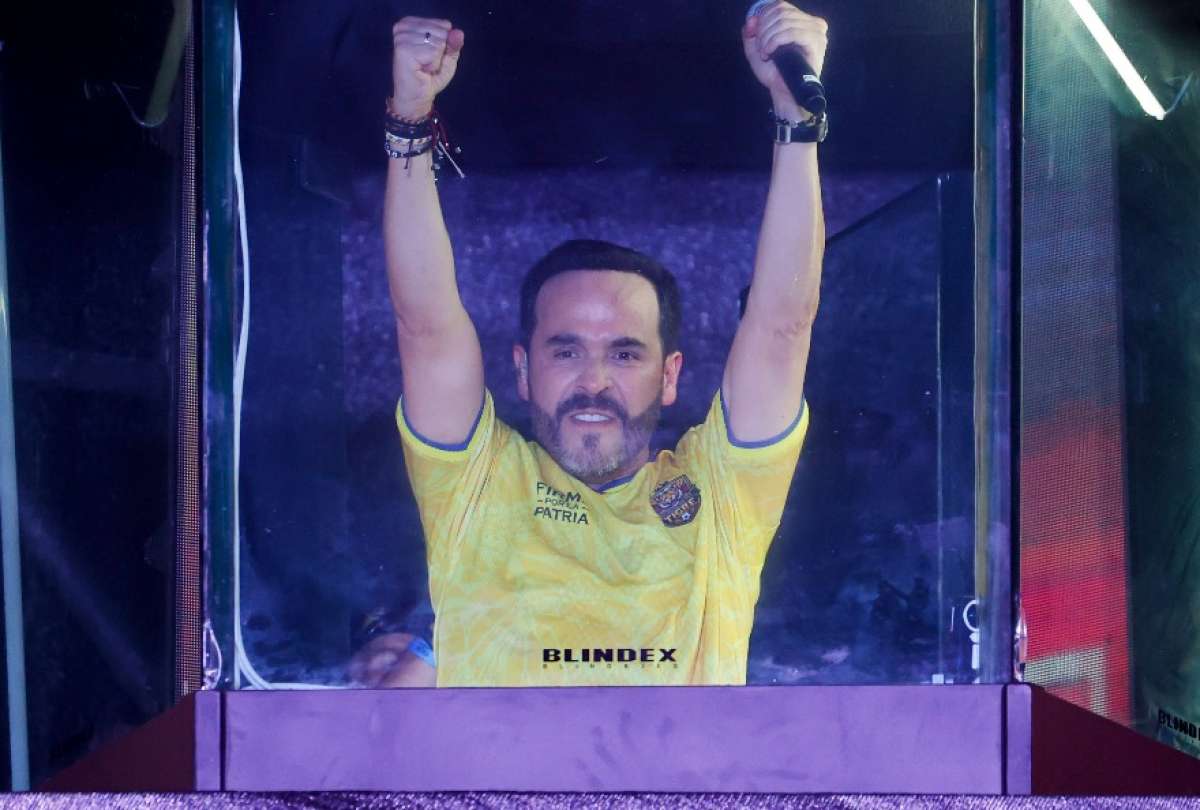 El derechista Abelardo de la Espriella se impuso al izquierdista Iv&aacute;n Cepeda. 
