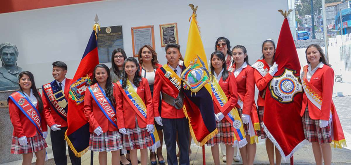 El estudiante cuenta su historia y habla de las personas que ayudaron a cosechar su &eacute;xito acad&eacute;mico.