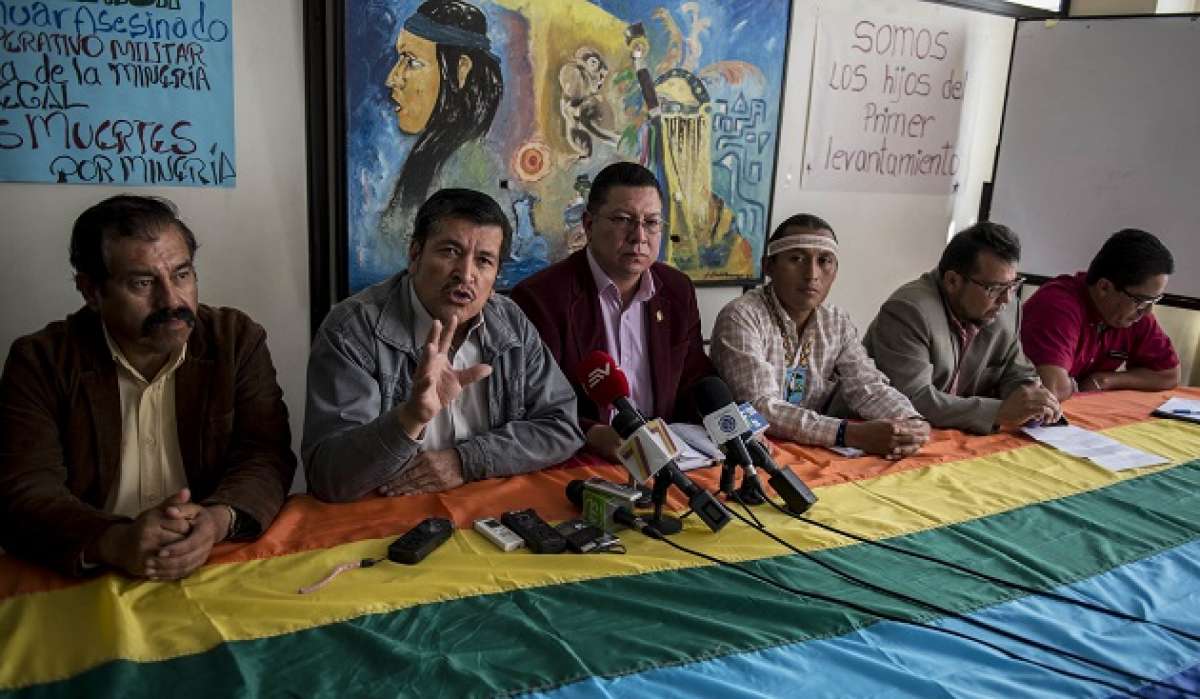 Las autoridades de las organizaciones sociales durante la rueda de prensa. FOTO: Marco Salgado / EL TEL&Eacute;GRAFO