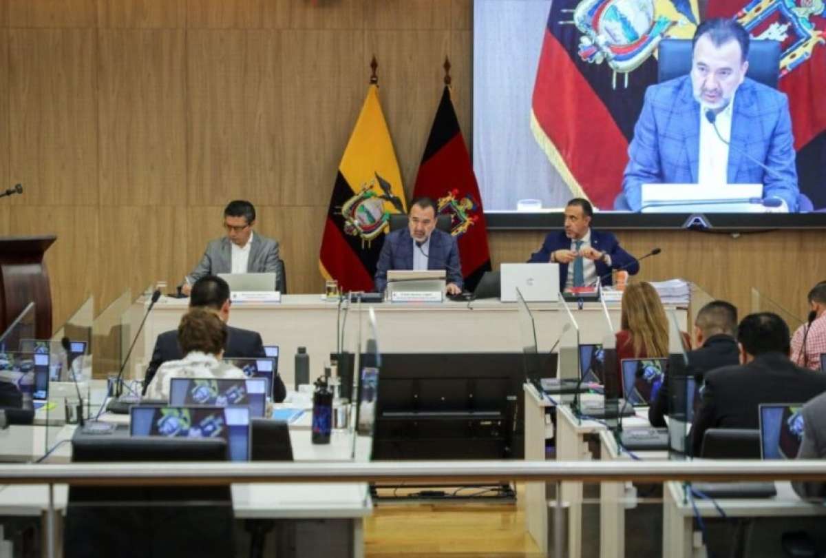 Quito: niegan otra vez tratamiento urgente de la tasa de basura en medio de reclamos