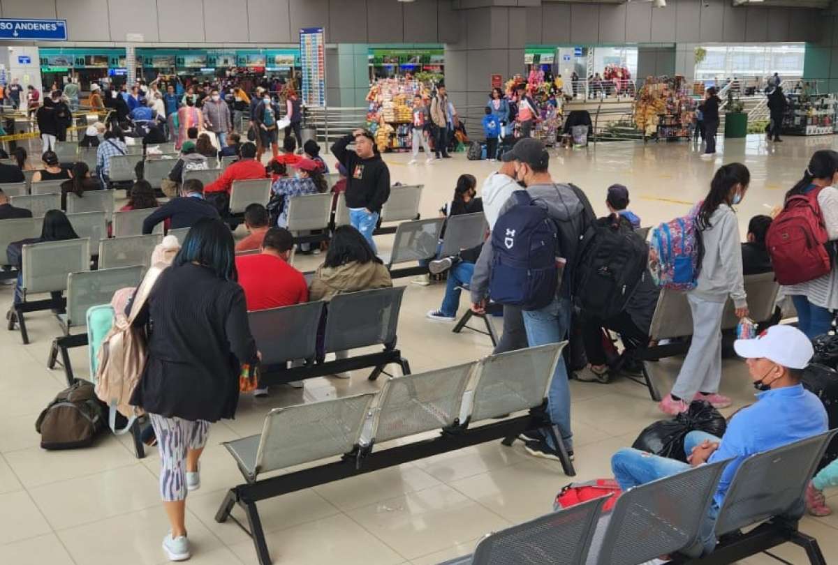 Las terminales terrestres de Quito activarán planes operativos para atender a los usuarios por el feriado de Carnaval.