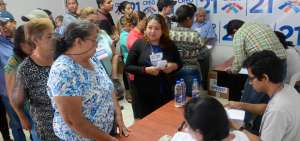 Militantes de la organizaci&oacute;n pol&iacute;tica en Guayaquil acudieron desde las 09:00 a votar por sus candidatos.