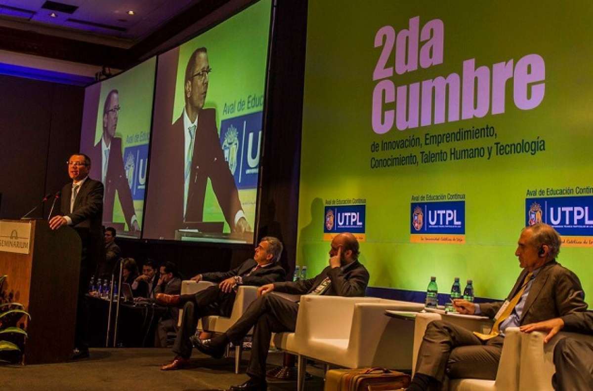 El vicepresidente Jorge Glas detall&oacute; varias iniciativas para que Ecuador se sume a las innovaciones tecnol&oacute;gicas en el talento humano. Foto: Vicepresidencia