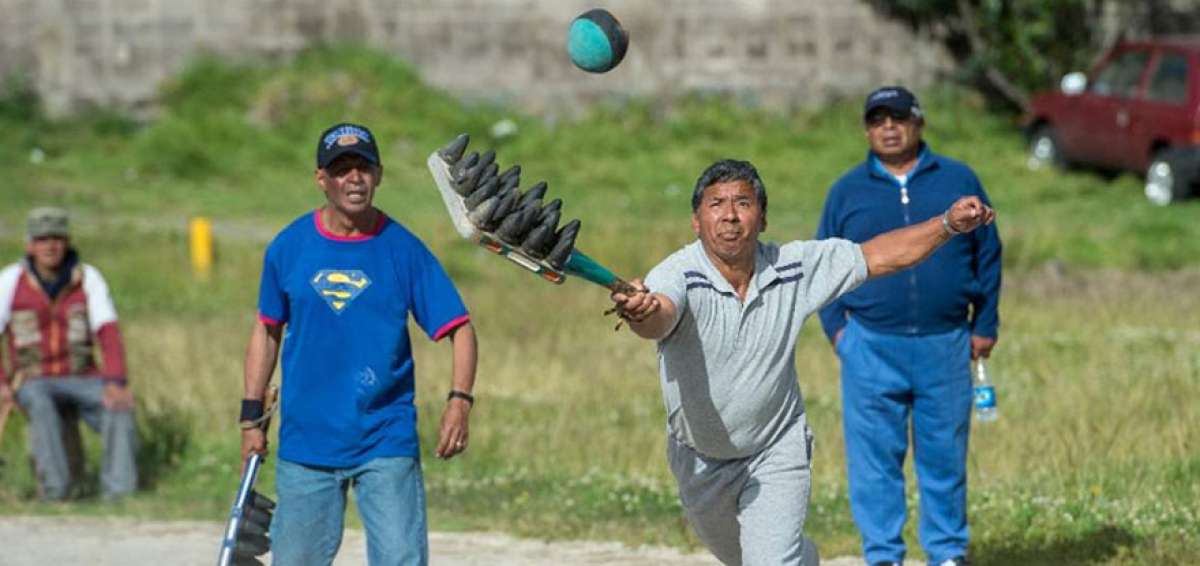 Sucumb&iacute;os y Pichincha lideraron en pelota nacional
