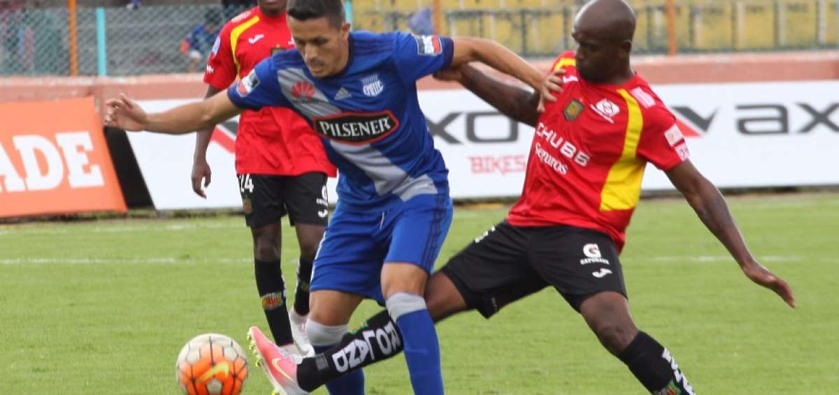 Un penal dudoso le quit&oacute; dos puntos a Emelec en Cuenca