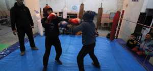 Kattan (izq.), de 31 a&ntilde;os, comenz&oacute; en el boxeo profesional en 1994. Abri&oacute; la escuela de box en 2015. 