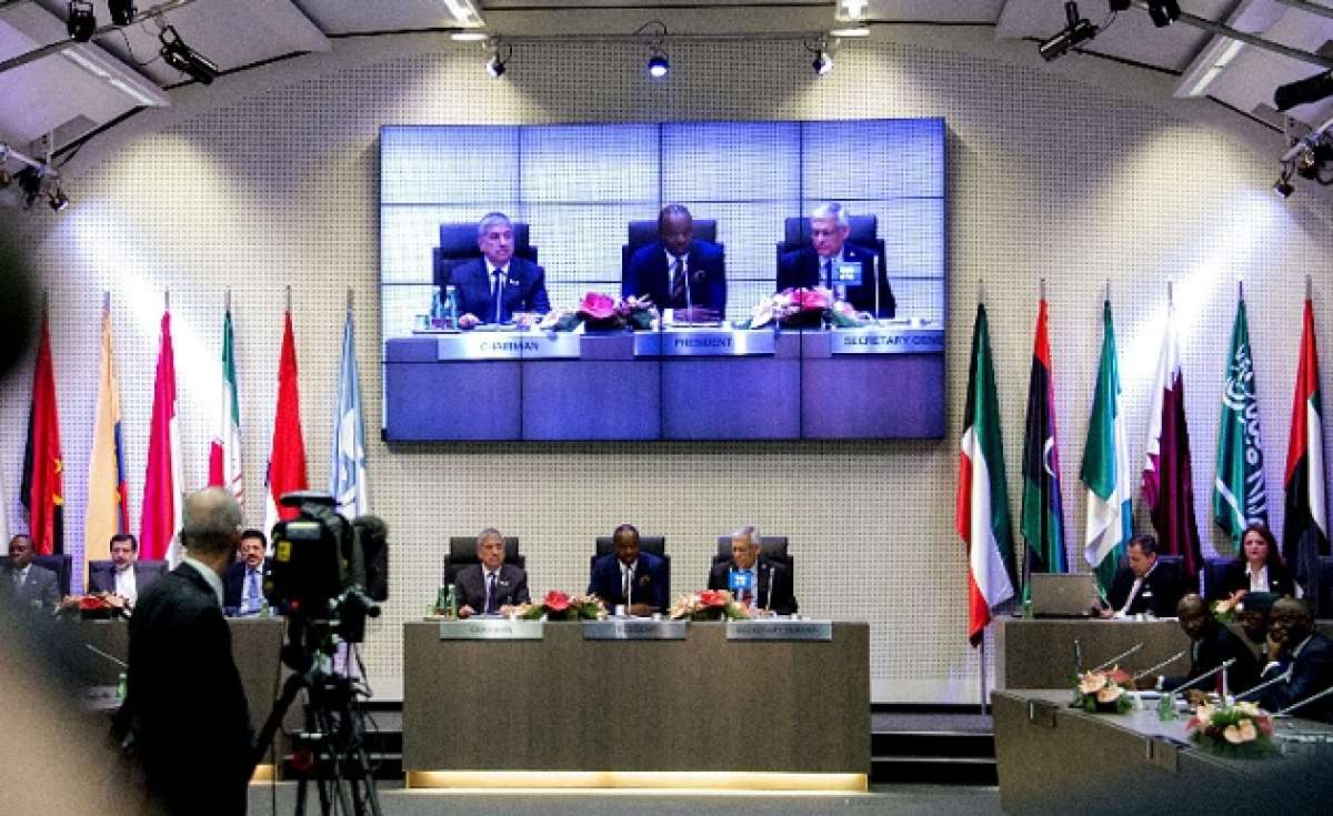 La OPEP calcula que la demanda mundial de petr&oacute;leo acumular&aacute; un alza de 1,5 mbd en 2015. Foto: AFP