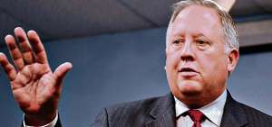 Seg&uacute;n la embajada, la visita de Tom Shannon es considerada la de m&aacute;s alto nivel a nivel oficial de EE.UU desde 2010.  
