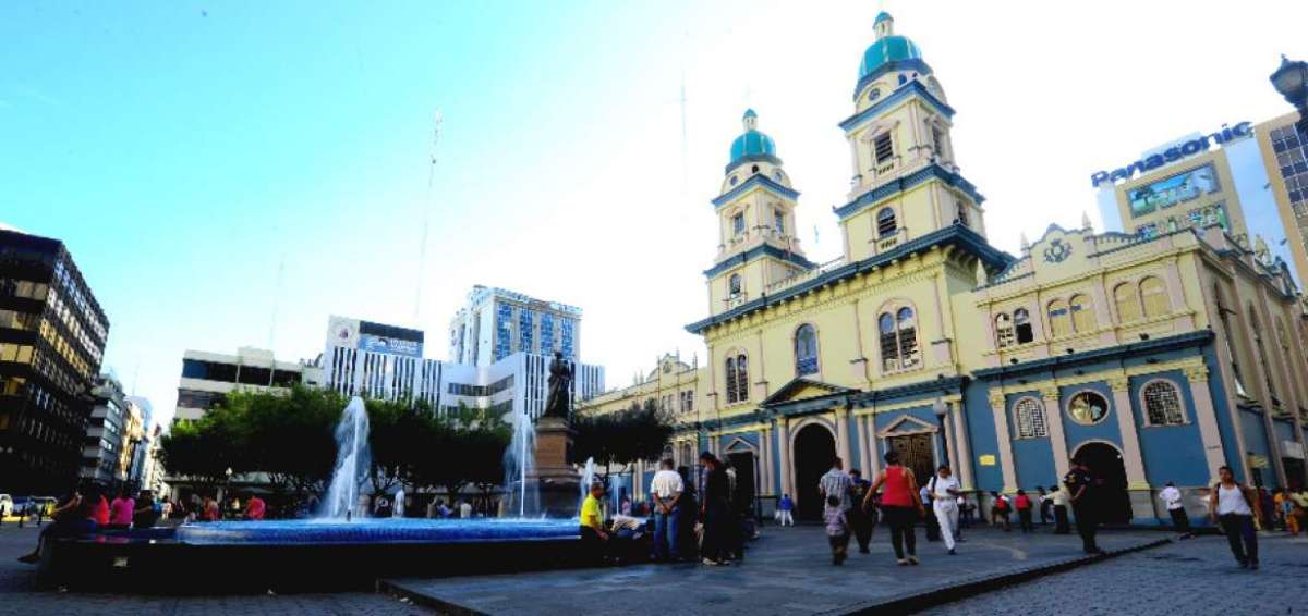 La plaza San Francisco, el punto medular de la urbe