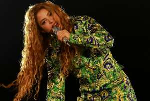 Shakira cierra etapa de su gira con show hist&oacute;rico en R&iacute;o de Janeiro