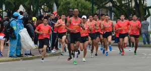 Miles de atletas formaron parte de la nueva edici&oacute;n de la 15K Festival Fundaci&oacute;n de Cuenca que se cumpli&oacute; ayer.
