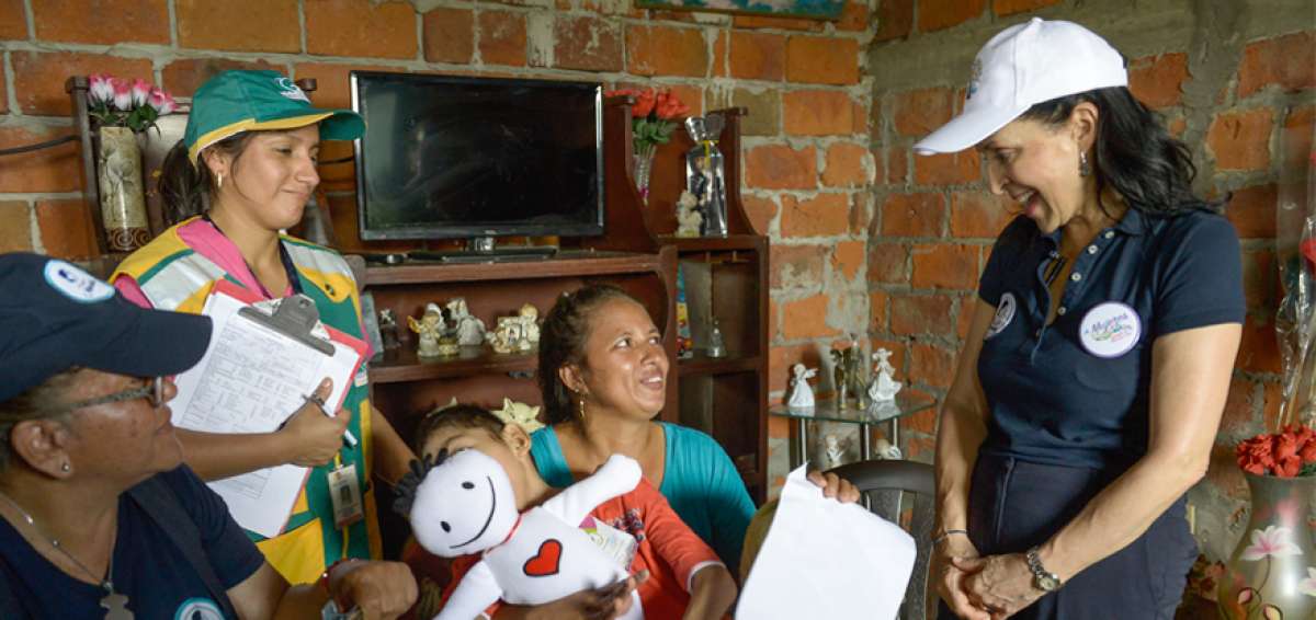 Espa&ntilde;a Rodr&iacute;guez recibi&oacute; una silla de ba&ntilde;o, otra de ruedas, cojines y pa&ntilde;ales para su hijo Pablo de 13 a&ntilde;os. Ella fue registrada para un curso de bordado.
