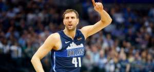 Calle en Dallas es renombrada en honor a basquetbolista