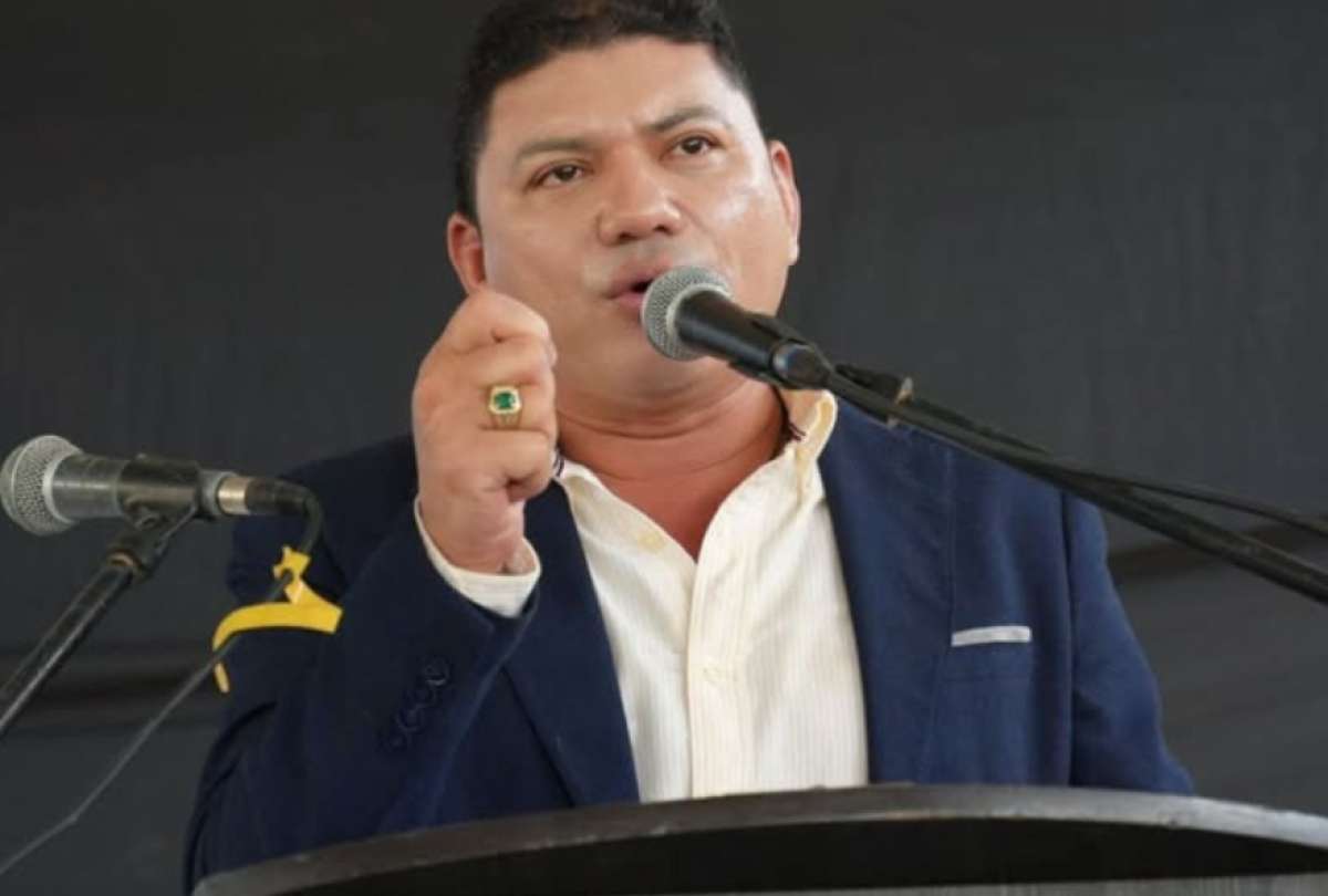 El alcalde de Rocafuerte, en la provincia de Manab&iacute;, fue atacado a tiros la noche del domingo cerca del cerro Guayabal. La autoridad y su esposa resultaron ilesos. El Municipio calific&oacute; el hecho como &ldquo;vil y cobarde&rdquo;, mientras la Polic&iacute;a a&uacute;n no se pronuncia.