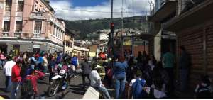 Mientras se realizaba la inspecci&oacute;n policial, los estudiantes fueron evacuados.