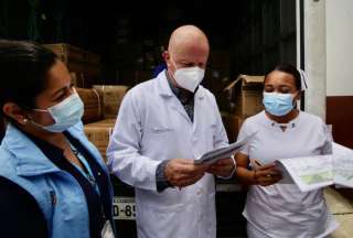 El vicepresidente Alfredo Borrero comprobó el abastecimiento de medicamentos en un recorrido por Los Ríos.