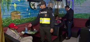 En los operativos se verifican los permisos de funcionamiento de los locales de alojamiento y los documentos personales de clientes y trabajadoras.