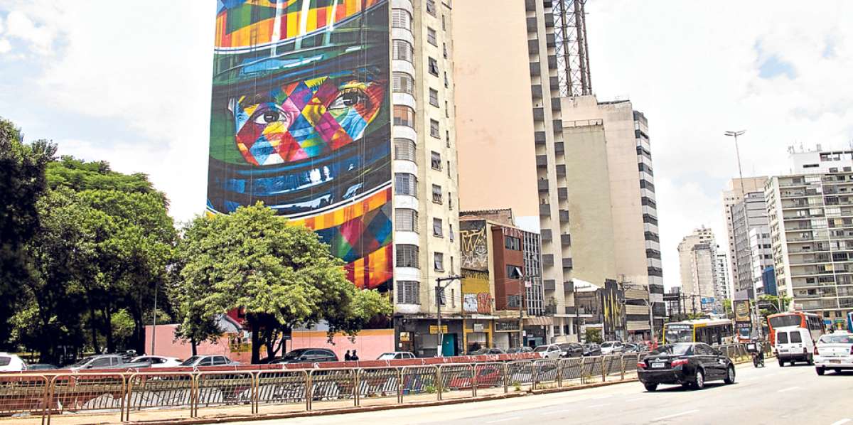 Mural gigante del rostro de Ayrton Senna, ubicado en la Avenida Paulista, principal calle de Sao Paulo (Brasil). Foto: Pablo Giuliano