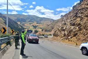 El ECU 911 alertó sobre cierres viales en cinco provincias de Ecuador debido a manifestaciones.