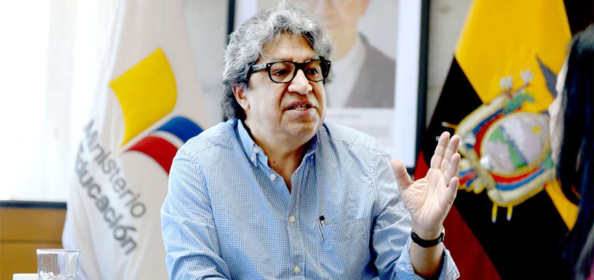Milton Luna, ministro de Educaci&oacute;n.