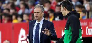 El entrenador espa&ntilde;ol Joaqu&iacute;n Caparr&oacute;s durante el pasado partido de Liga espa&ntilde;ola que dirigi&oacute; ante el Valladolid.