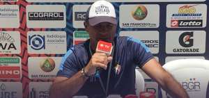 El entrenador Eduardo Favaro anuncia que no renovar&aacute; con El Nacional