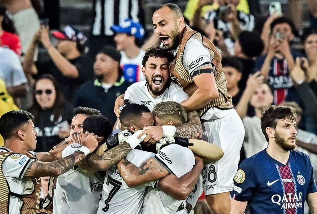 El equipo brasileño Botafogo dio la gran sorpresa del torneo al vencer al campeón europeo PSG por 1-0. El resultado generó una avalancha de memes y reacciones virales en redes sociales.