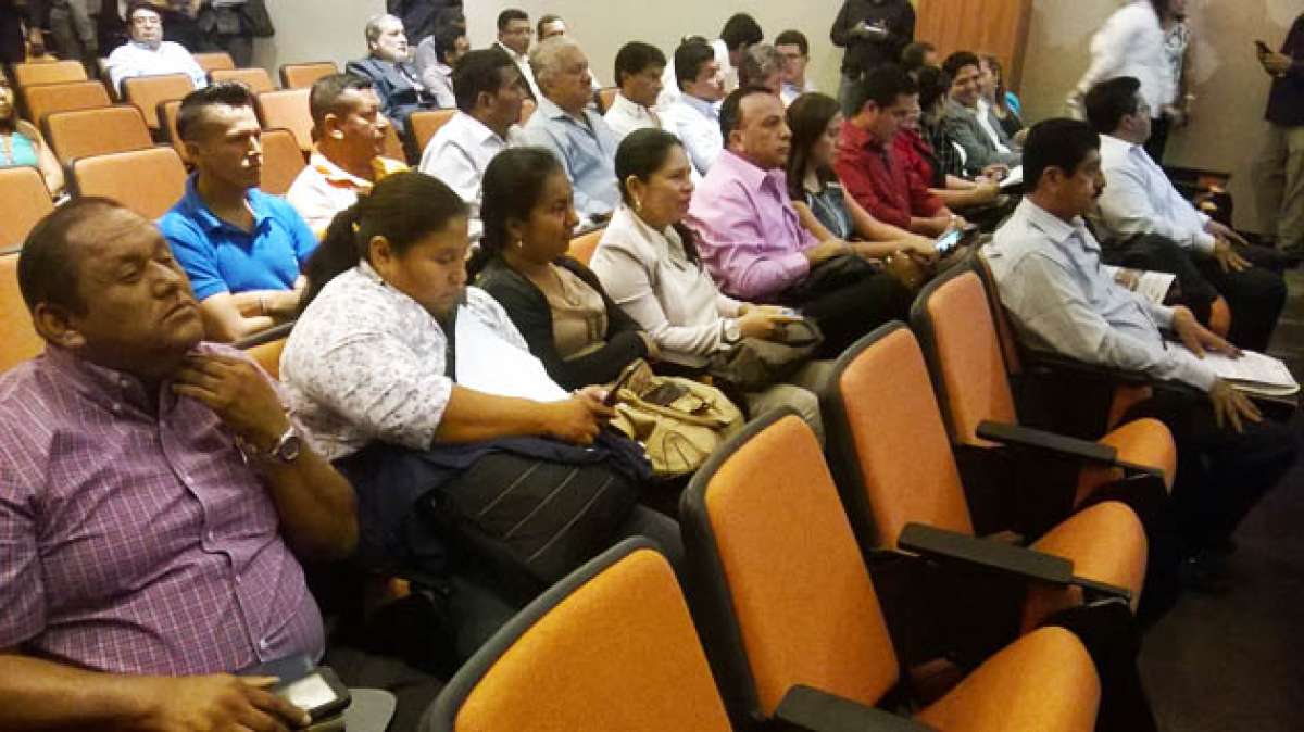 El Consejo Provincial aprob&oacute; 11 puntos en el orden del d&iacute;a que incluy&oacute; el plan previsto para obras de riego y drenaje. Foto: David Guerrero / El Tel&eacute;grafo