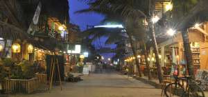 Las calles y negocios de la comuna Monta&ntilde;ita lucen vac&iacute;os por la falta de turistas. Los bares y discotecas cumplen este jueves cuatro meses sin trabajar.