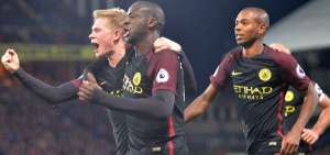 Manchester City derrota al Crystal Palace y da alcance al Liverpool