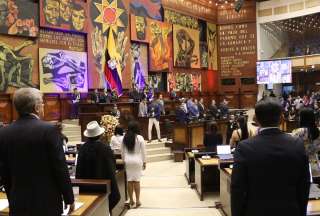 Asamblea decide suprimir financiamiento estatal a partidos políticos.