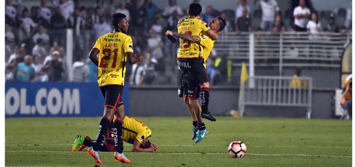 Barcelona recibir&aacute; a Gremio el 25 de octubre en la primera semifinal