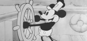 Una de las mayores empresas que presiona la limitaci&oacute;n del dominio p&uacute;blico es Disney por los derechos de Mickey. 