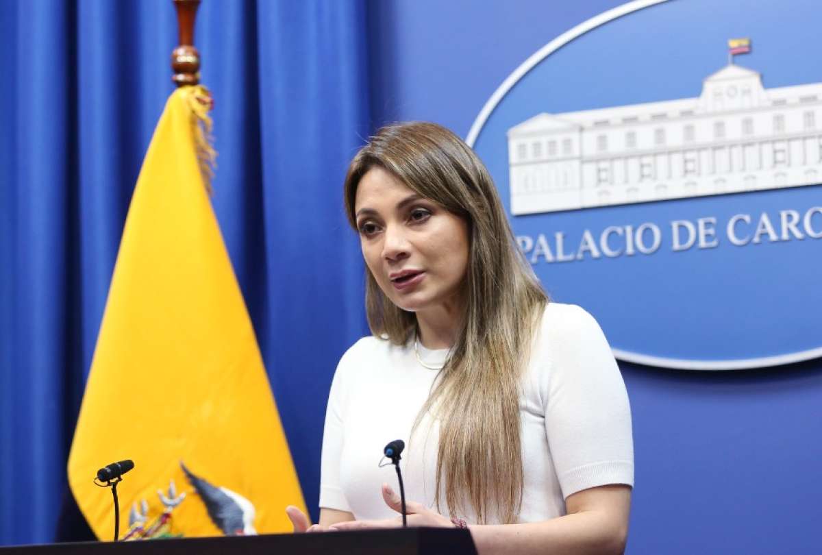 Carolina Jaramillo, vocera de Carondelet, realizó cinco anuncios relacionados a temáticas de seguridad, reducción de la pobreza, educación, homologación salarial de profesores y comercio exterior.