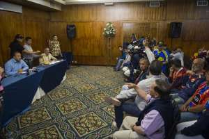 Esteban Pacheco, presidente del Deportivo Quito, explic&oacute; la situaci&oacute;n del club a la asamblea de socios. Foto: Fernando Sandoval/ EL TEL&Eacute;GRAFO