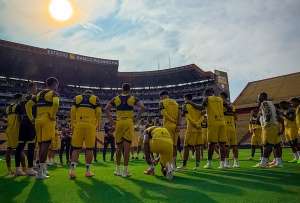 El partido entre Barcelona y Liga de Quito lo podrá disfrutar por Ecuador TV