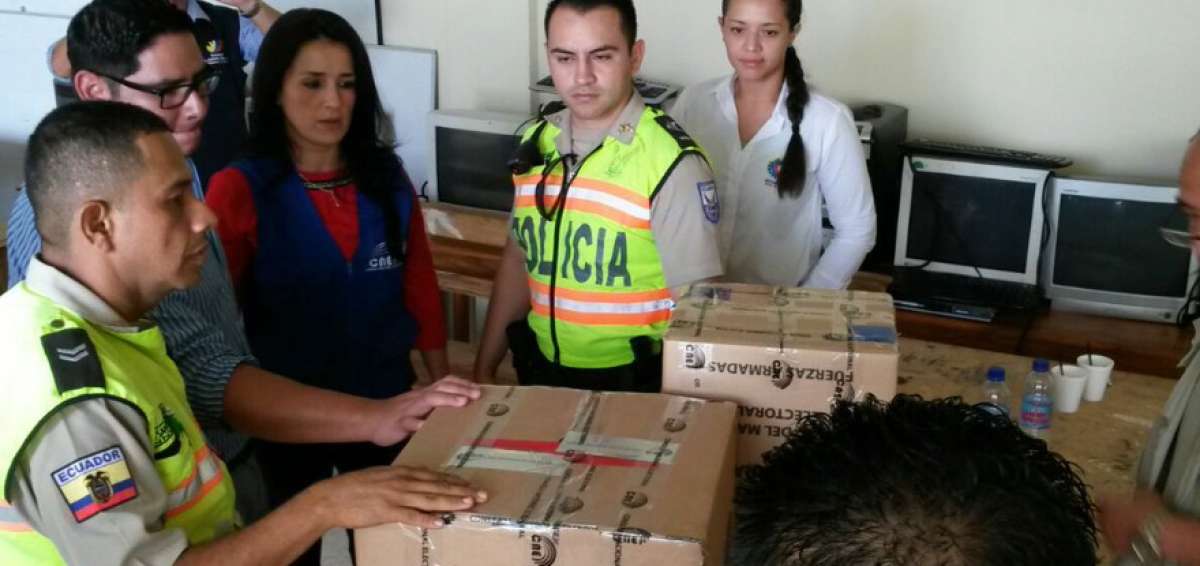 En Manab&iacute;, 3.095 polic&iacute;as brindar&aacute;n seguridad durante el proceso electoral