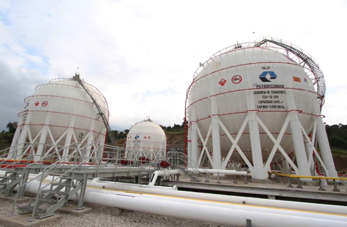 Terminal de combustibles se ampl&iacute;a 