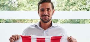 Claudio Pizarro regresa a la Bundesliga en las filas del Colonia