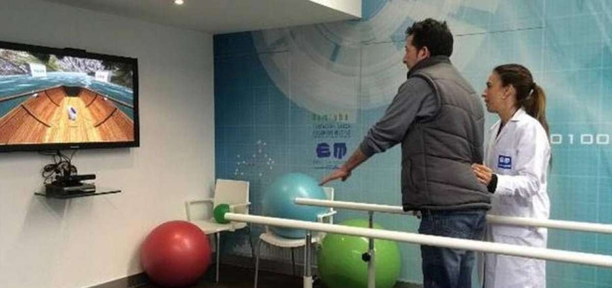 Las personas que sufren esclerosis m&uacute;ltiple, una enfermedad degenerativa, no pueden mover sus m&uacute;sculos.