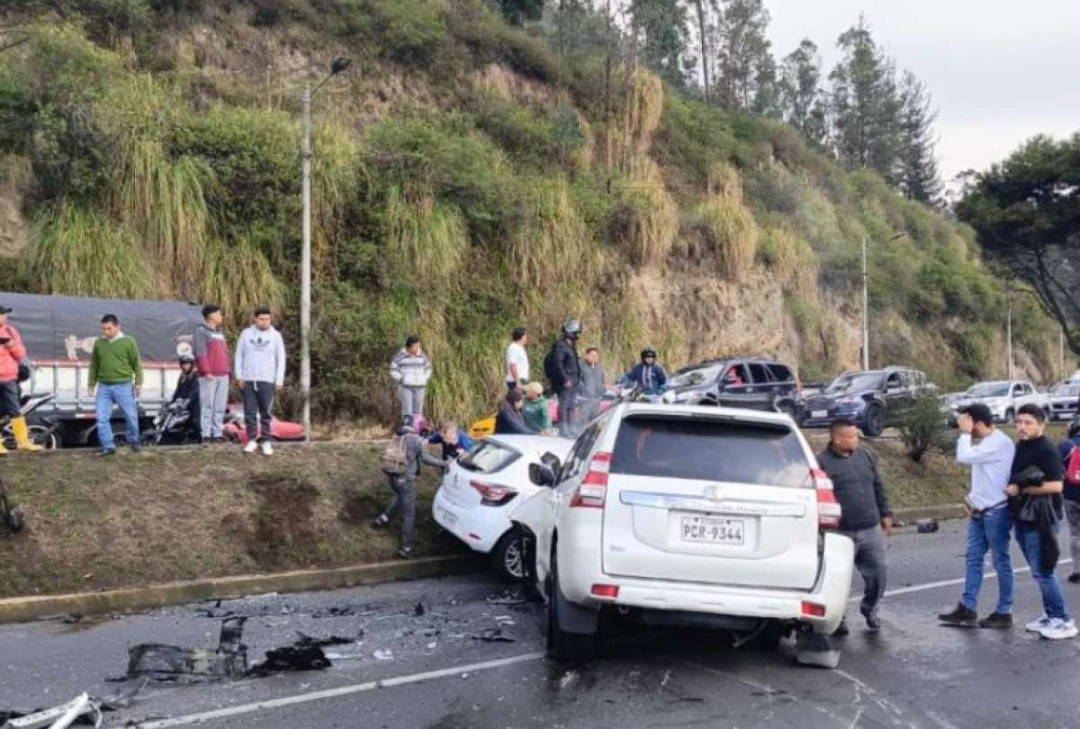 Los siniestros viales impactan al sistema de salud y motivan controles m&aacute;s estrictos en Quito, donde miles de motociclistas han sido sancionados.