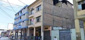 Un inmueble de Sucre 116 y Pedro Moncayo, centro de la urbe, est&aacute; en la lista de los bienes con da&ntilde;os.