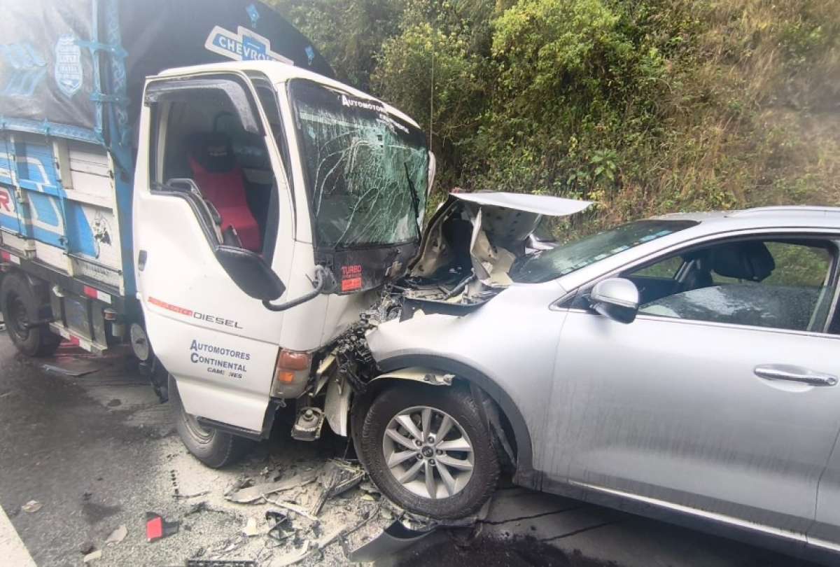 ECU 911 coordinó atención de cinco heridos en accidente de tránsito en Calacalí