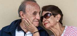 La sexualidad est&aacute; presente durante toda la vida del ser humano. Ocasionalmente las enfermedades pueden limitar su ejercicio pleno con la pareja.