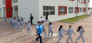 El a&ntilde;o lectivo se inaugur&oacute; en  la flamante Unidad Educativa del Milenio Marieta de Veintimilla Marconi, edificada en Monte Sina&iacute;.