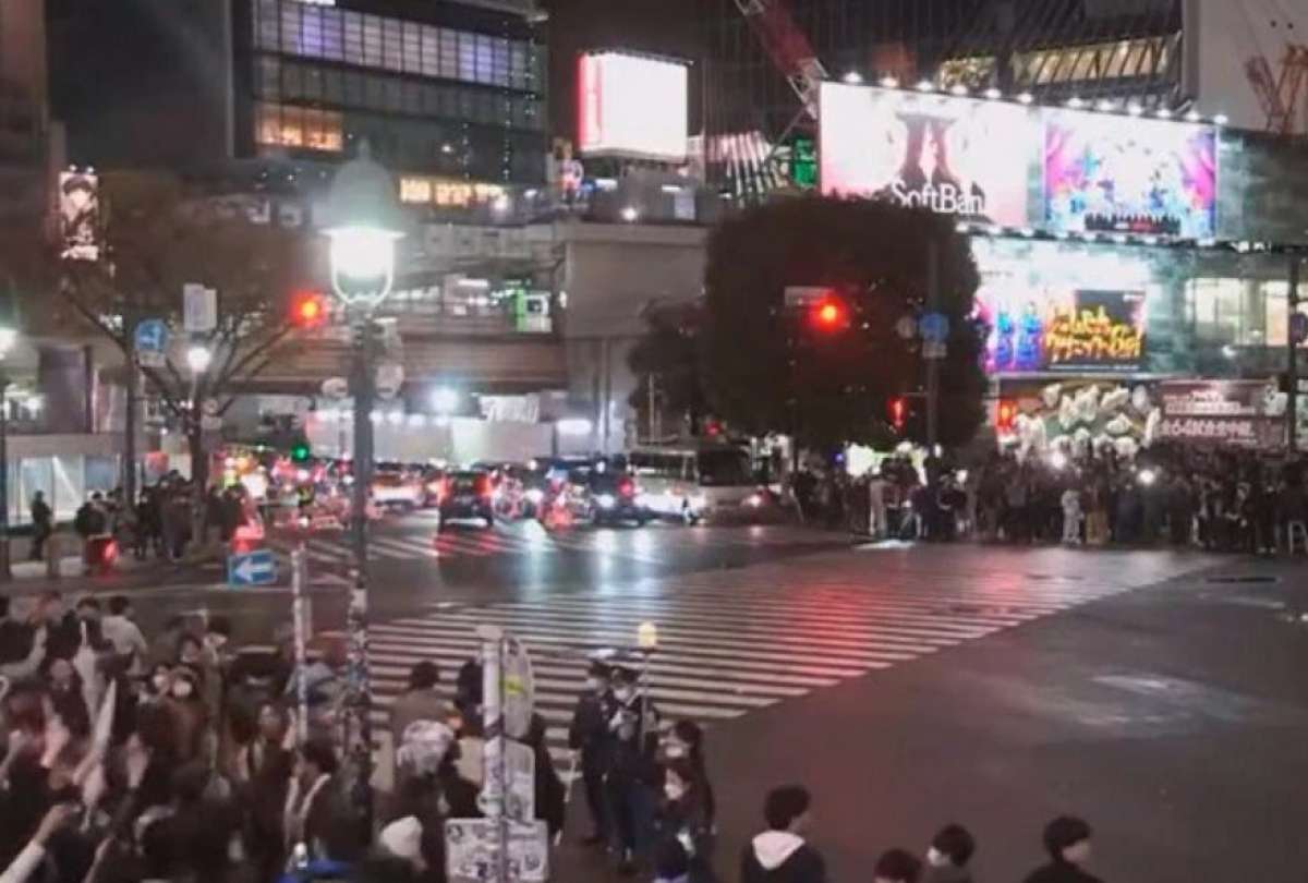 Japoneses son ordenados hasta para los festejos