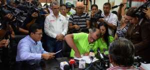 El notario s&eacute;ptimo de Portoviejo, Rodolfo Espinel, acogi&oacute; la declaraci&oacute;n juramentada de Glas.