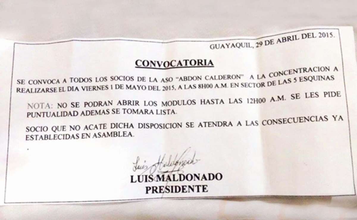 Boleta de la convocatoria efectuada a comerciantes de la Bah&iacute;a, de Guayaquil, agrupados en la Asociaci&oacute;n Abd&oacute;n Calder&oacute;n. Foto: Cortes&iacute;a
