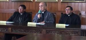 En rueda de prensa, los representantes de la Iglesia cat&oacute;lica leyeron su exhorto. 