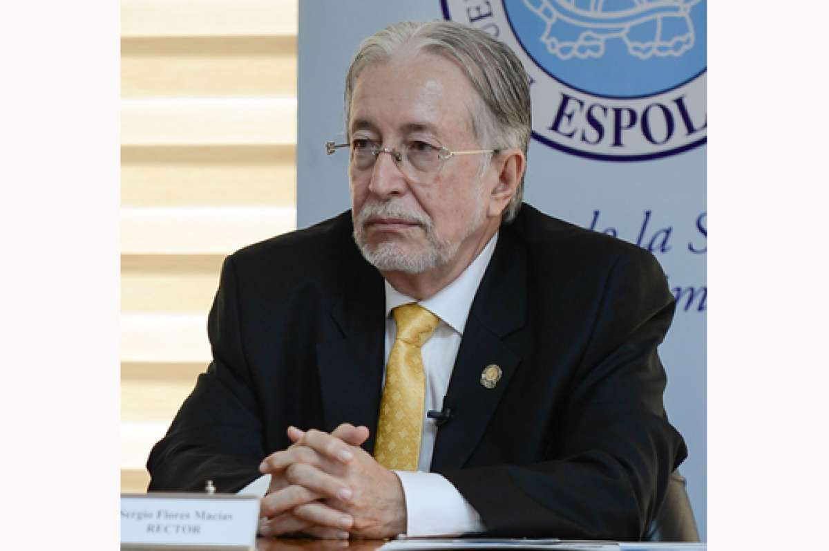 Sergio Flores, rector de la Espol.